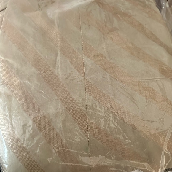 NWT Maria B embroidered 3 piece outfit - Picture 7 of 8